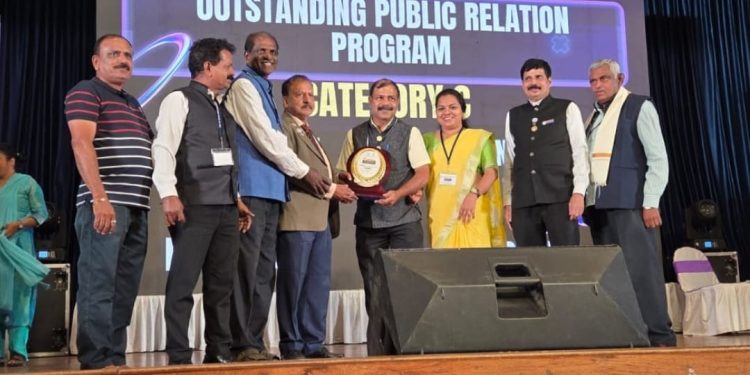 ನೆಲ್ಯಾಡಿ ಸೀನಿಯರ್ ಚೇಂಬರ್ಗೆ ಸಾರ್ವಜನಿಕ ಸಂಪರ್ಕ ಕಾರ್ಯಕ್ರಮಕ್ಕೆ ರನ್ನರ್ ಅಪ್ ಹಾಗೂ ಟೋಪ್ ಫೈವ್ ಪ್ರಶಸ್ತಿ