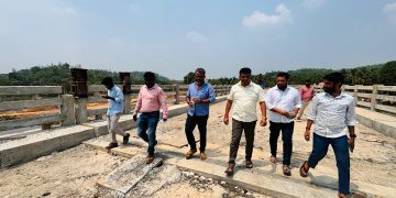 ಬೆಳ್ತಂಗಡಿ ಶಾಸಕ ಹರೀಶ್ ಪೂಂಜರವರ ಕನಸಿನ ಯೋಜನೆ: ಪುತ್ತೂರು-ಬೆಳ್ತಂಗಡಿ ತಾಲೂಕಿನ ಸಂಪರ್ಕ ಕೊಂಡಿಯಾಗಿರುವ ಮೊಗ್ರು ಗ್ರಾಮದ ಮುಗೇರಡ್ಕದಲ್ಲಿ ನಿರ್ಮಾಣವಾಗುತ್ತಿರುವ ಏತ ನೀರಾವರಿ ಯೋಜನೆ ಮತ್ತು ಸೇತುವೆ ಅಭಿವೃದ್ಧಿ ಕಾಮಗಾರಿಯ ಪ್ರಗತಿ ಪರಿಶೀಲನೆ