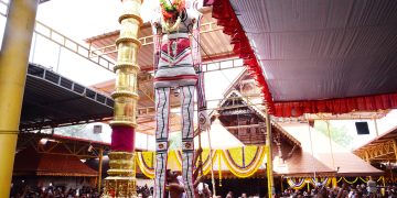 ಪುತ್ತೂರು ಶ್ರೀ ಮಹಾಲಿಂಗೇಶ್ವರ ದೇವಸ್ಥಾನದ ವಾರ್ಷಿಕ ಜಾತ್ರೆಗೆ ಧ್ವಜಾರೋಹಣ