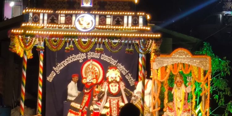 ಕುರಾಯ ಶ್ರೀ ಸದಾಶಿವ ದೇವರ ವಾರ್ಷಿಕ ಜಾತ್ರೋತ್ಸವ ಪ್ರಯುಕ್ತ ಶ್ರೀ ಕಟೀಲು ದುರ್ಗಾಪರಮೇಶ್ವರಿ ಯಕ್ಷಗಾನ ಬಯಲಾಟ