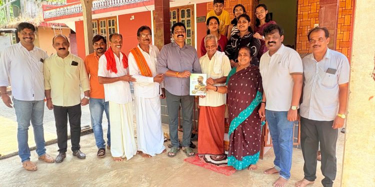 ಮಂಜೇಶ್ವರ ವಿಧಾನಸಭಾ ಕ್ಷೇತ್ರದ ಬಿಜೆಪಿ ಅಭ್ಯರ್ಥಿ ಕೆ ಸುರೇಂದ್ರನ್ ಪರವಾಗಿ ವಿಧಾನ ಪರಿಷತ್ ಸದಸ್ಯ ಶ್ರೀ ಕಿಶೋರ್ ಕುಮಾರ್ ಪುತ್ತೂರು ಮನೆ ಮನೆಗೆ ತೆರಳಿ ಮತಪ್ರಚಾರ