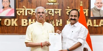 ಕೇರಳಂನ ನೂತನ ಮುಖ್ಯಮಂತ್ರಿಯಾಗಿ ವಿಡಿ ಸತೀಶನ್ ಜೊತೆಗೆ 20 ಮಂದಿ ಸಚಿವರಾಗಿ ಪ್ರಮಾಣವಚನ – ಕಾಂಗ್ರೆಸ್ ಕೈಹಿಡಿದಿದ್ದ ವಿಜಯ್, ಕೇರಳಕ್ಕೆ ಬರಲಿಲ್ಲ ಏಕೆ?