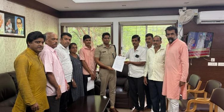 ಬೆಳ್ತಂಗಡಿ: ಓಡಿಲ್ನಾಳ ಬಾಲಕ ಸುಮಂತ್ ಅನುಮಾನಾಸ್ಪದ ಸಾವು ಪ್ರಕರಣ : ಶೀಘ್ರ ನ್ಯಾಯ ದೊರಕಿಸಿಕೊಡುವಂತೆ ಎಸ್‌ಪಿ ಭೇಟಿ ಮಾಡಿದ ಶಾಸಕ ಹರೀಶ್ ಪೂಂಜ