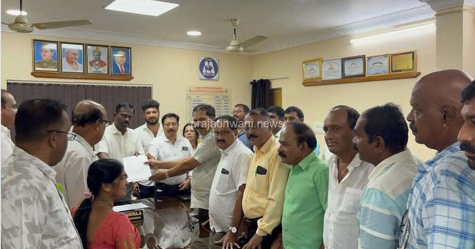 ಪುತ್ತೂರು: ನಿರಂತರ ವಿದ್ಯುತ್ ಕಡಿತ ವಿದ್ಯುತ್ ಕಡಿತ ಸಮಸ್ಯೆ – ಬಿಜೆಪಿಯಿಂದ ಮಾಜಿ ಶಾಸಕರ ನೇತೃತ್ವದಲ್ಲಿ ಉಗ್ರ ಹೋರಾಟದ ಎಚ್ಚರಿಕೆ