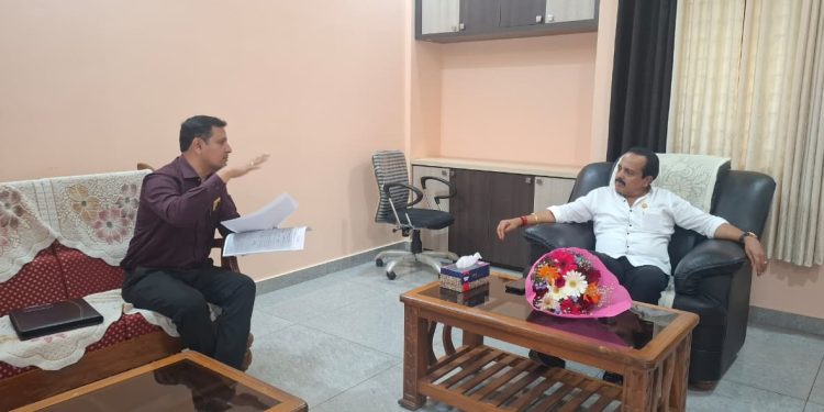 ಪುತ್ತೂರು ಮೆಡಿಕಲ್ ಕಾಲೇಜು ಬೈಲಾ ಕಮಿಟಿ ಶೀಘ್ರ ರಚನೆ – ನೋಡೆಲ್ ಅಧಿಕಾರಿ ಡಾ.ಕಿಶೋರ್ ಅವರು ಪುತ್ತೂರಿಗೆ ಭೇಟಿ