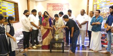 ಪುತ್ತೂರಿನಲ್ಲಿ ಅದ್ದೂರಿಯಾಗಿ ನಡೆದ ‘ಅಪರಾಧಿ ನಾನಲ್ಲ’ ಪ್ರೀಮಿಯರ್ ಶೋ.. ಎಸ್.ಎಲ್.ವಿ. ಕಲರ್ಸ್ ನಿರ್ಮಾಣದ ಬಹು ನಿರೀಕ್ಷಿತ ಸಿನಿಮಾ ನಾಳೆ ರಾಜ್ಯಾದ್ಯಂತ ಬಿಡುಗಡೆ
