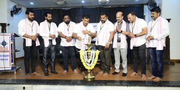ಫೋಟೋಗ್ರಾಫರ್ ಅಸೋಸಿಯೇಷನ್ನ ಪುತ್ತೂರು ವಲಯದ ವಾರ್ಷಿಕ ಮಹಾಸಭೆ – ಸಂಘದ ಸದಸ್ಯರಿಗಾಗಿ ಛಾಯಾ ಸಾಂತ್ವನ “ರೂ 5ಲಕ್ಷ ತನಕ ವಿಮಾ ಮೊತ್ತ ನೀಡುವ ಯೋಜನೆ“ ಜಿಲ್ಲಾಧ್ಯಕ್ಷ ನವೀನ್ ರೈ ಪಂಜಳ