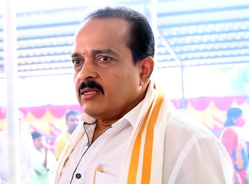 ಪುತ್ತೂರು: ಶಾಸಕ ಅಶೋಕ್ ರೈ ಹೆಸರು ಹೇಳಿ ಸುಳ್ಯದ ಮಹಿಳೆಗೆ ವಂಚನೆ – ಕಳೆದಕೊಂಡ ಮೊತ್ತವನ್ನು ನೀಡಿ ಮಾನವೀಯತೆ ಮೆರೆದ ಶಾಸಕರು