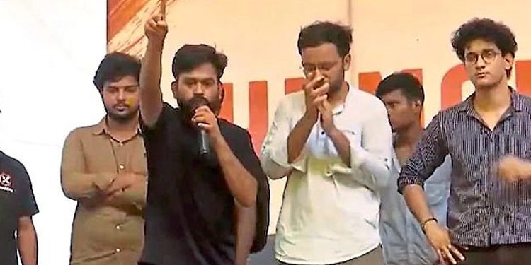 ಸಿಜೆಐ ಸೂರ್ಯಕಾಂತ್ ಅವರ ‘ಜಿರಳೆ’ ಹೇಳಿಕೆಯೇ ನೀಟ್‌ ವಿರುದ್ಧದ ಹೋರಾಟಕ್ಕೆ ಸ್ಫೂರ್ತಿ ಎಂದ ದೀಪ್ಕೆ!