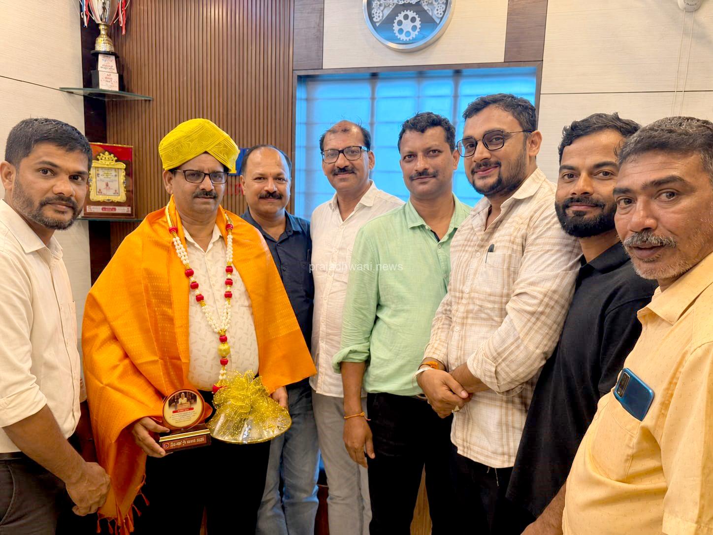 2026 ನೇ ಸಾಲಿನ ನಾಡಪ್ರಭು ಕೆಂಪೇಗೌಡ  ಪ್ರಶಸ್ತಿ ವಿಜೇತರಾದ ಕೇಶವ ಗೌಡ ಅಮೈ ಅವರಿಗೆ ಪುತ್ತೂರು ಯುವ ಒಕ್ಕಲಿಗ ಗೌಡ ಸೇವಾ ಸಂಘದಿಂದ ಸನ್ಮಾನ