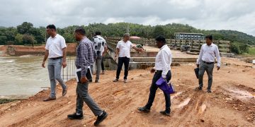 ಮುಗೇರಡ್ಕ ಎಂಬಲ್ಲಿ ನೂತನವಾಗಿ ನಿರ್ಮಾಣ ಗೊಳ್ಳುತ್ತಿರುವ ಸೇತುವೆಗೆ ಸಂಸದ ಚೌಟ ಹಾಗೂ ಶಾಸಕ ಪೂಂಜಾರವರ ಸೂಚನೆ ಮೇರೆಗೆ ರಾಷ್ಟ್ರೀಯ ಹೆದ್ದಾರಿ ಅಧಿಕಾರಿಗಳು ಮತ್ತು ಇಂಜಿನಿಯರ್ಗಳ ತಂಡ ಸ್ಥಳ ಭೇಟಿ ಪರಿಶೀಲನೆ