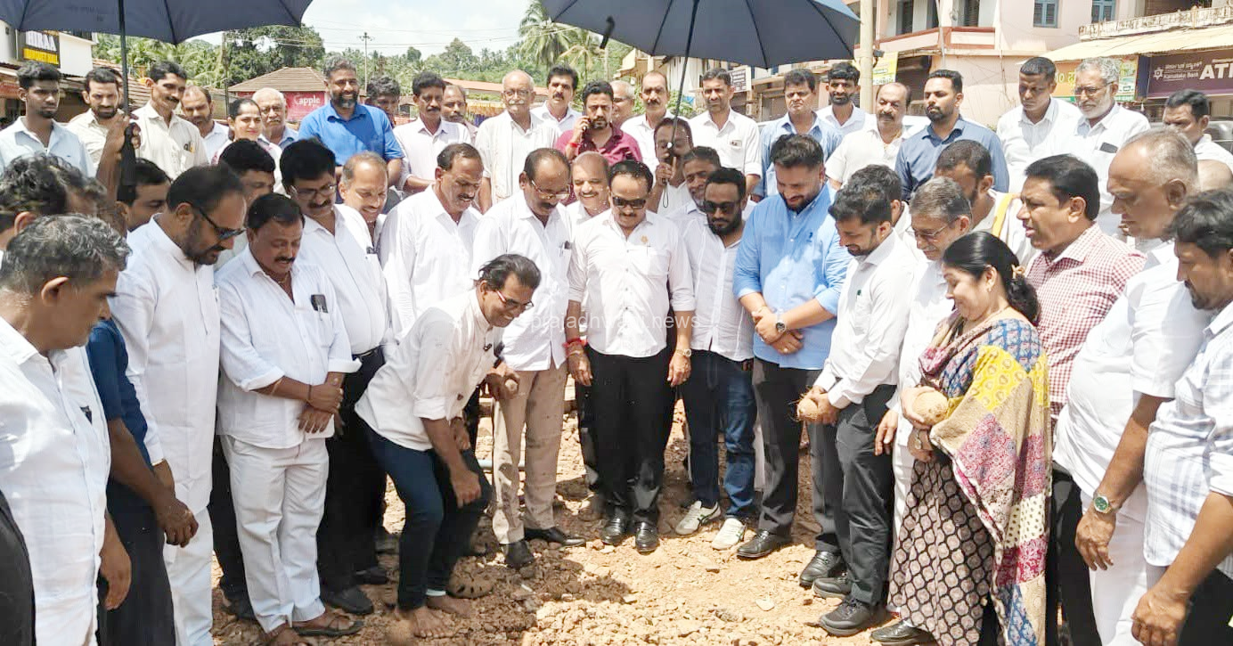 ಪುತ್ತೂರು : ಬೊಳುವಾರು ಸರ್ಕಲ್ ಹಾಗೂ ಬಸ್ ತಂಗುದಾಣಕ್ಕೆ ಶಿಲಾನ್ಯಾಸ