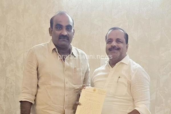 ಉಡುಪಿ ಜಿಲ್ಲಾಸ್ಪತ್ರೆಯನ್ನು ಸಾರ್ವಜನಿಕರ ಸೇವೆಗೆ ಲೋಕಾರ್ಪಣೆ, ಬ್ರಹ್ಮಾವರ ಆರೋಗ್ಯ ಕೇಂದ್ರವನ್ನು ತಾಲೂಕು ಆಸ್ಪತ್ರೆಗೆ ಮೇಲ್ದರ್ಜೆಗೇರಿಸುವಂತೆ ಉಡುಪಿ ಶಾಸಕ ಯಶಪಲ್ ಸುವರ್ಣ ಸಚಿವರಲ್ಲಿ ಮನವಿ