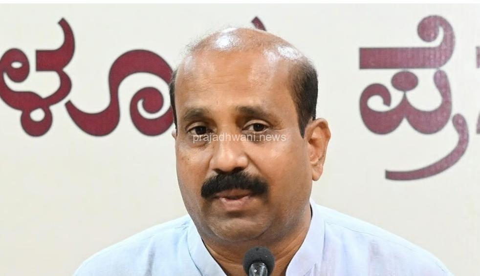 ಕಾಂಗ್ರೆಸ್ ಪಕ್ಷ ದಿಂದ ಆಹ್ವಾನ ಬಂದಿರುವುದು ನಿಜ : ಮಾಜಿ ಶಾಶಕ ರಘುಪತಿ ಭಟ್