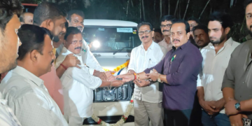 ರಾಜ್ಯದಲ್ಲೇ ಮೊದಲ ಬಾರಿ ಎಂಬಂತೆ ಪುತ್ತೂರಿನಲ್ಲಿ ಬ್ಲಾಕ್ ಕಾಂಗ್ರೆಸ್ ಅಧ್ಯಕ್ಷರುಗಳಿಗೆ ಬೊಲೆರೋ ವಾಹನ : ಶಾಸಕ ಅಶೋಕ್ ರೈ