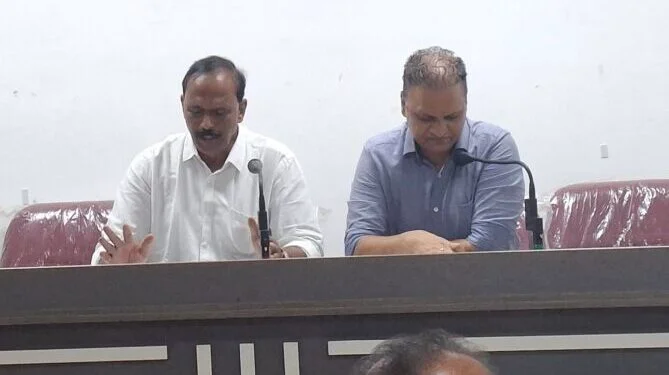 ಗೃಹಲಕ್ಷ್ಮೀ ಯೋಜನೆ: ಪುತ್ತೂರು ತಾಲೂಕಿನ ಮೃತಪಟ್ಟ ಮಹಿಳೆಯರ ಖಾತೆಗೆ 29 ಲಕ್ಷ ರೂ. ಪಾವತಿ!! – ಅತೀ ಶೀಘ್ರದಲ್ಲಿ 100 ಕೋಟಿ ಅನುದಾನ ಎಂದು ಪಂಚ ಗ್ಯಾರಂಟಿ ಅನುಷ್ಠಾನ ಸಮಿತಿ ಅಧ್ಯಕ್ಷ ಉಮಾನಾಥ ಶೆಟ್ಟಿ ಪೆರ್ನೆ